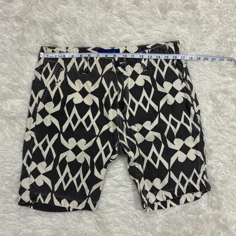 Preppy Scotch & Soda black + white patterned shorts - Picture 3 of 5